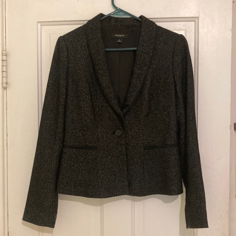 Anna Taylor cropped blazer